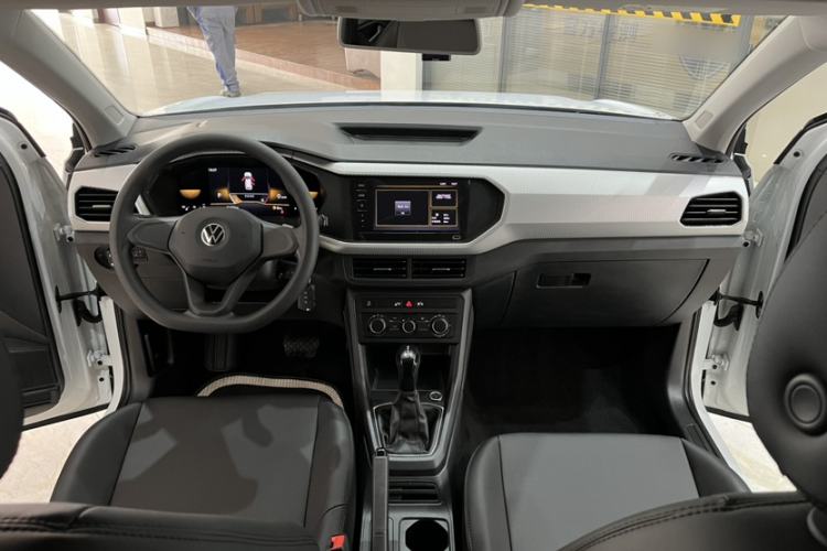 Used Volkswagen Tacqua 2021 1.5L Automatic Shangzhilian Edition Interior 1