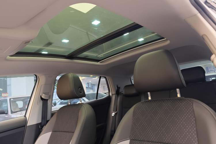 Used Volkswagen Tacqua 2021 1.5L Automatic Yue Zhi Lian Edition Interior 11
