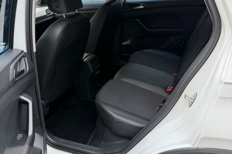 Used Volkswagen Tacqua 2021 200TSI DSG JoyConnect Edition Interior 3