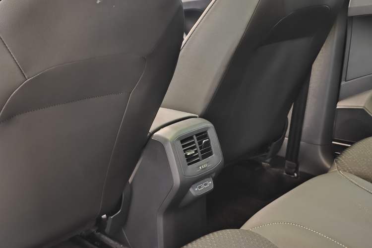 Used Volkswagen Tacqua 2021 1.5L Automatic Yue Zhi Lian Edition Interior 3