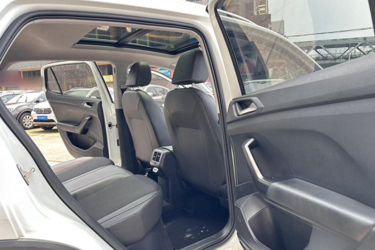 Used Volkswagen Tacqua 2021 1.5L Automatic Yue Zhi Lian Edition Interior 4
