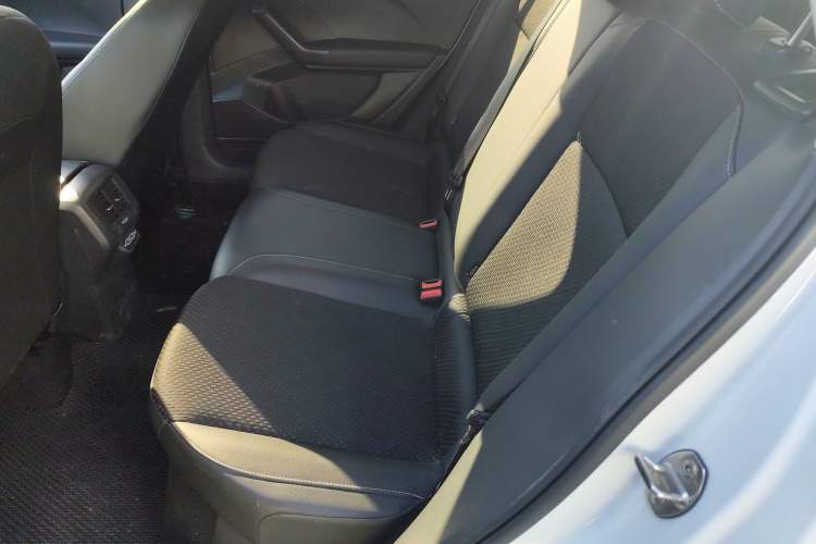 Used Volkswagen Tacqua 2021 200TSI DSG JoyConnect Edition Interior 4