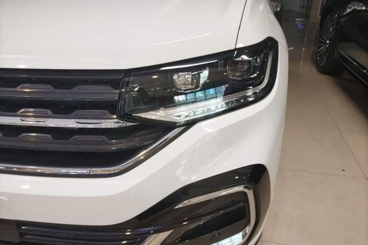 Used Volkswagen Tacqua 2021 280TSI DSG R-Line Connected Version Left Front Headlight