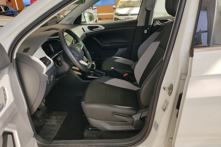 Used Volkswagen Tacqua 2021 280TSI DSG EnjoyPro Smart Connectivity Version Left Front Seat