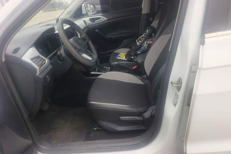 Used Volkswagen Tacqua 2021 1.5L Automatic 30th Anniversary Edition Left Front Seat