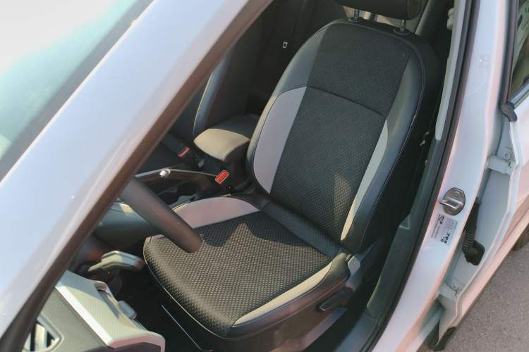 Used Volkswagen Tacqua 2021 200TSI DSG JoyConnect Edition Left Front Seat