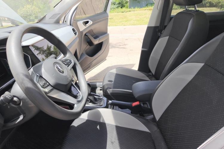Used Volkswagen Tacqua 2021 200TSI DSG JoyConnect Edition Left Front Seat