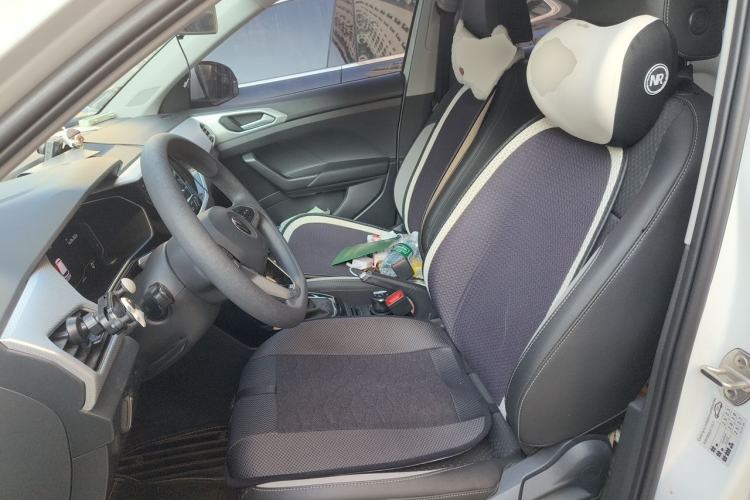 Used Volkswagen Tacqua 2021 1.5L Automatic R-Line Smart Connect Edition Left Front Seat