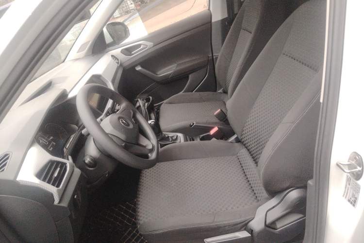 Used Volkswagen Tacqua 2021 1.5L Automatic Shangzhilian Edition Left Front Seat