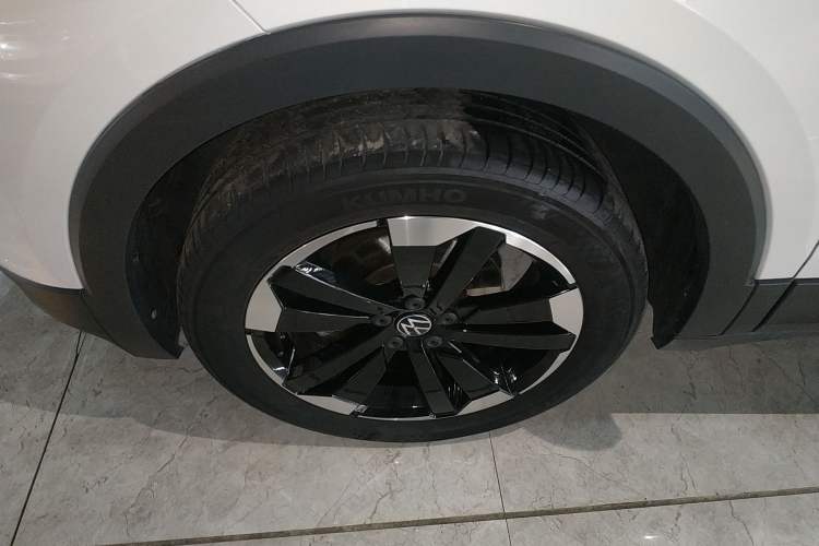 Used Volkswagen Tacqua 2021 1.5L Automatic Yue Zhi Lian Edition Left Front Wheel Hub