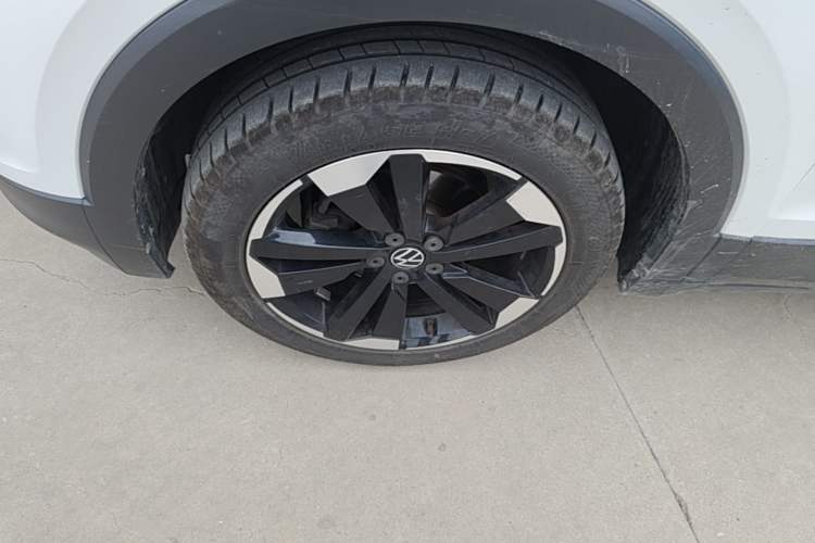 Used Volkswagen Tacqua 2021 1.5L Automatic Yue Zhi Lian Edition Left Front Wheel Hub