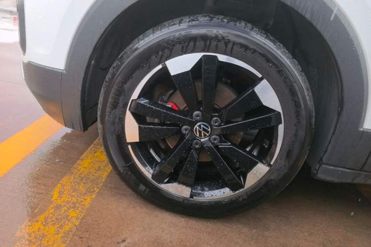 Used Volkswagen Tacqua 2021 1.5L Automatic Yue Zhi Lian Edition Left Front Wheel Hub