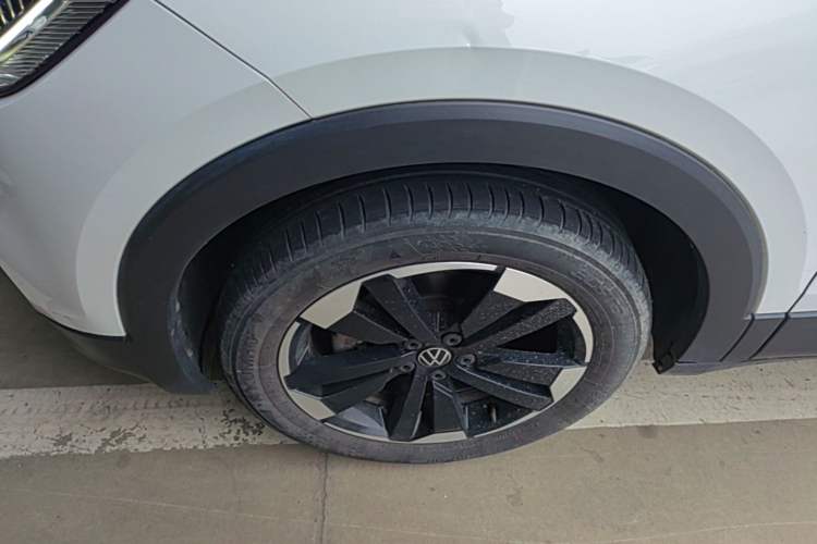 Used Volkswagen Tacqua 2021 1.5L Automatic Yue Zhi Lian Edition Left Front Wheel Hub