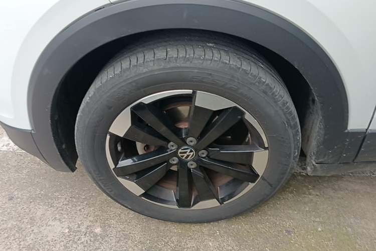 Used Volkswagen Tacqua 2021 1.5L Automatic Yue Zhi Lian Edition Left Front Wheel Hub