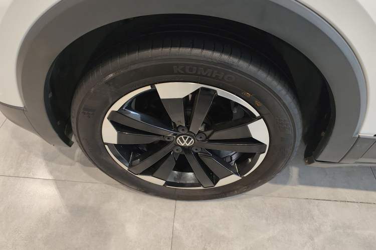 Used Volkswagen Tacqua 2021 1.5L Automatic Yue Zhi Lian Edition Left Front Wheel Hub
