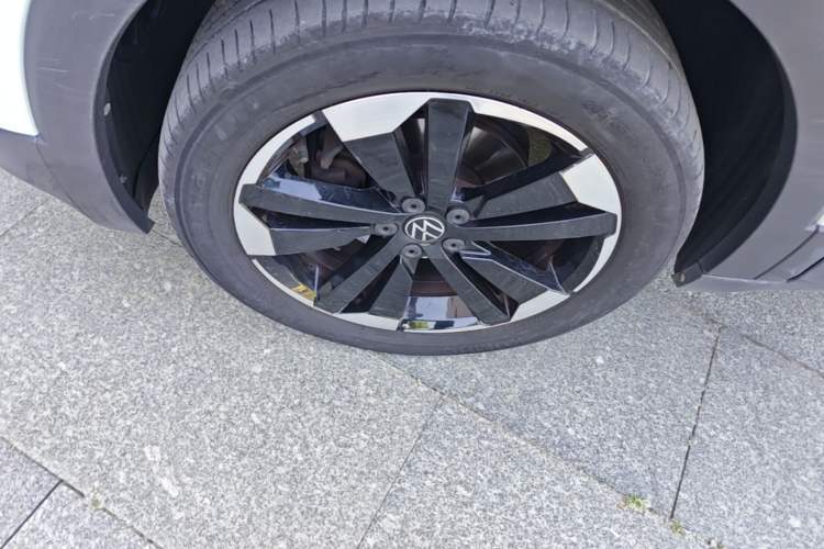 Used Volkswagen Tacqua 2021 1.5L Automatic Yue Zhi Lian Edition Left Front Wheel Hub