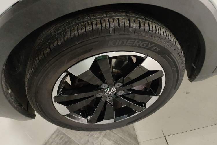 Used Volkswagen Tacqua 2021 1.5L Automatic Yue Zhi Lian Edition Left Front Wheel Hub