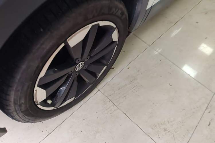 Used Volkswagen Tacqua 2021 1.5L Automatic Yue Zhi Lian Edition Left Front Wheel Hub