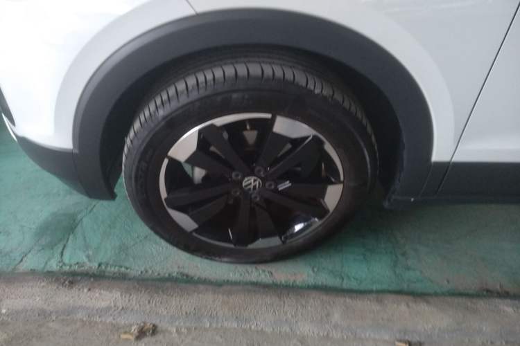 Used Volkswagen Tacqua 2021 1.5L Automatic Yue Zhi Lian Edition Left Front Wheel Hub