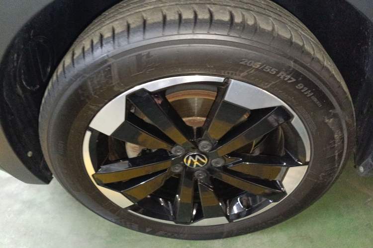 Used Volkswagen Tacqua 2021 1.5L Automatic Yue Zhi Lian Edition Left Front Wheel Hub