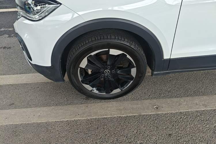 Used Volkswagen Tacqua 2021 1.5L Automatic Yue Zhi Lian Edition Left Front Wheel Hub