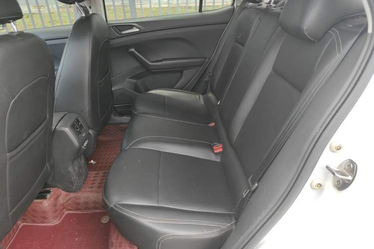 Used Volkswagen Tacqua 2021 1.5L Automatic 30th Anniversary Edition Left Rear Seat