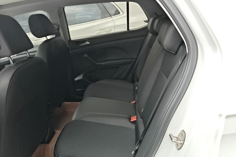 Used Volkswagen Tacqua 2021 1.5L Automatic Yue Zhi Lian Edition Left Rear Seat
