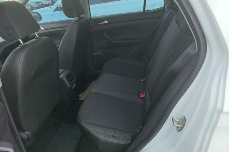 Used Volkswagen Tacqua 2021 1.5L Automatic Yue Zhi Lian Edition Left Rear Seat