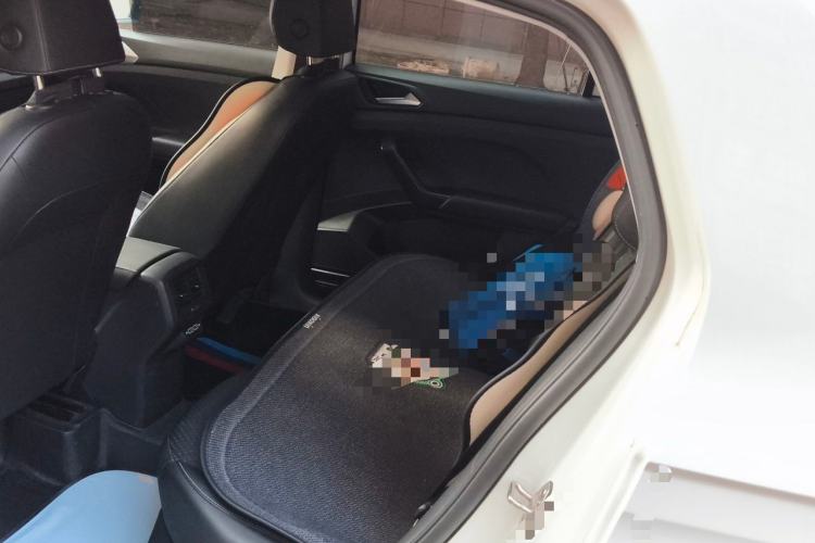 Used Volkswagen Tacqua 2021 200TSI DSG JoyConnect Edition Left Rear Seat