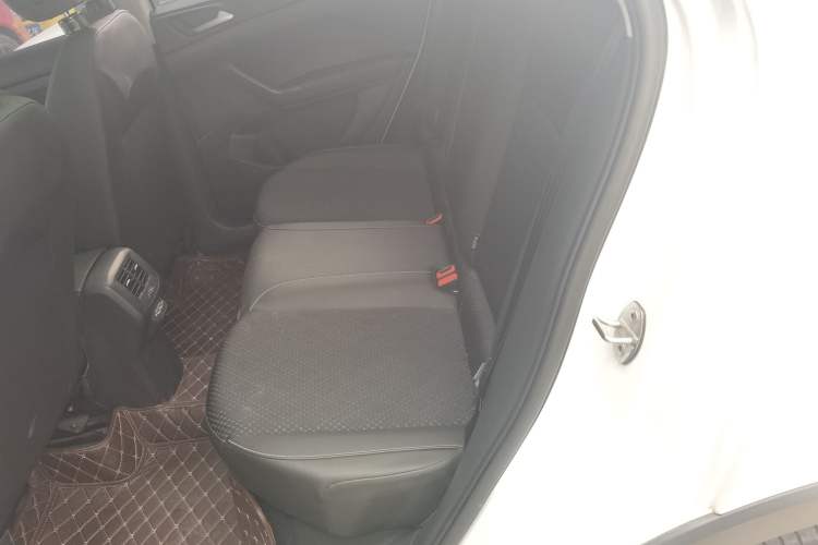 Used Volkswagen Tacqua 2021 1.5L Automatic Yue Zhi Lian Edition Left Rear Seat