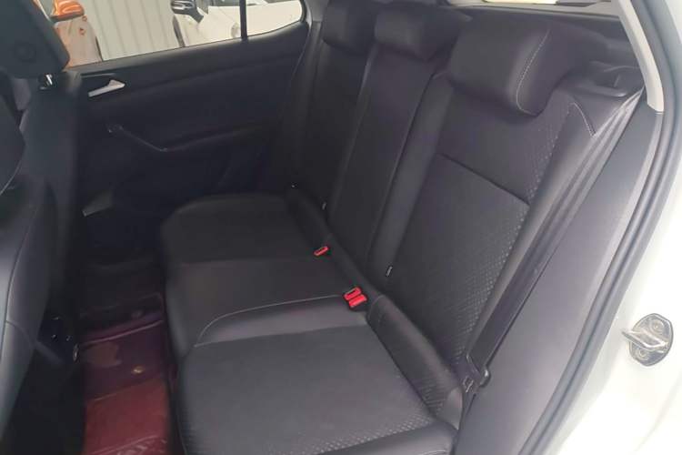 Used Volkswagen Tacqua 2021 1.5L Automatic Yue Zhi Lian Edition Left Rear Seat