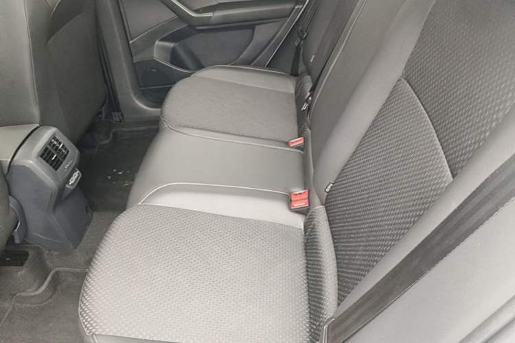 Used Volkswagen Tacqua 2021 1.5L Automatic Yue Zhi Lian Edition Left Rear Seat