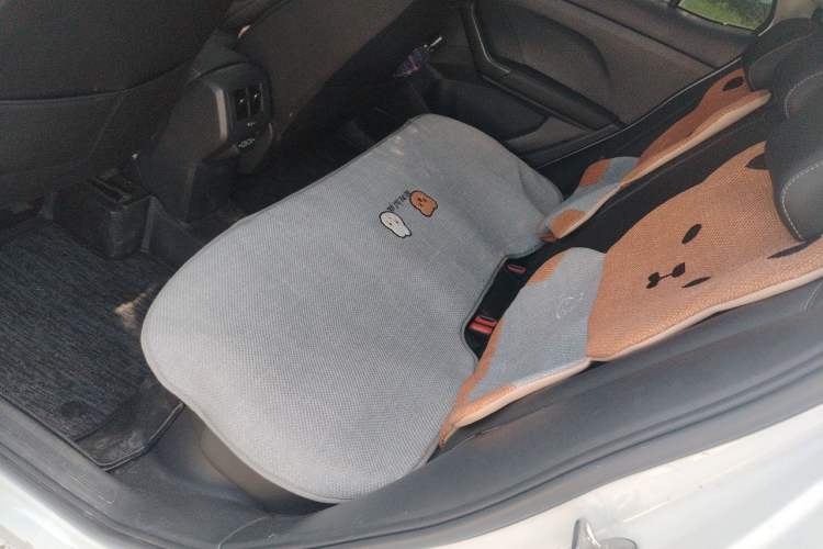 Used Volkswagen Tacqua 2021 1.5L Automatic Yue Zhi Lian Edition Left Rear Seat
