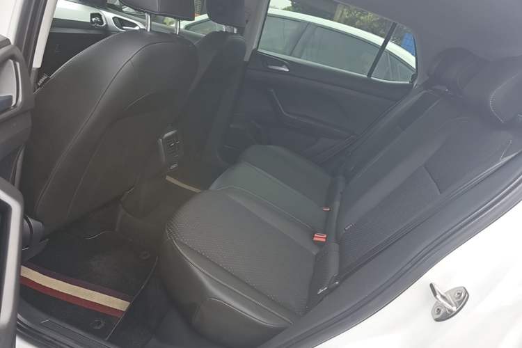 Used Volkswagen Tacqua 2021 1.5L Automatic Yue Zhi Lian Edition Left Rear Seat