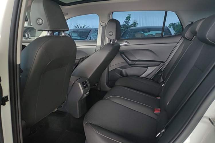 Used Volkswagen Tacqua 2021 1.5L Automatic Yue Zhi Lian Edition Left Rear Seat