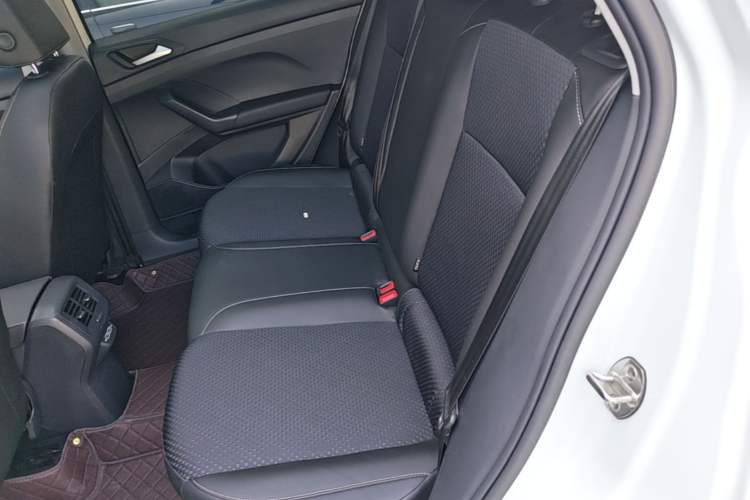 Used Volkswagen Tacqua 2021 1.5L Automatic Yue Zhi Lian Edition Left Rear Seat