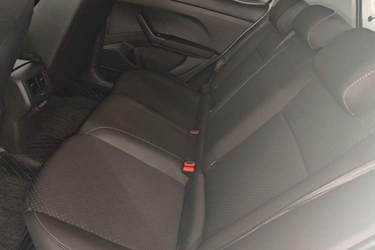Used Volkswagen Tacqua 2021 1.5L Automatic Yue Zhi Lian Edition Left Rear Seat