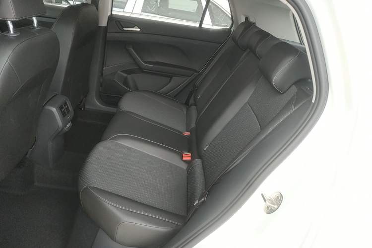 Used Volkswagen Tacqua 2021 1.5L Automatic Yue Zhi Lian Edition Left Rear Seat
