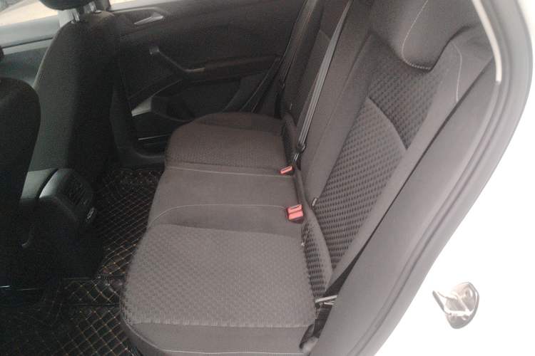 Used Volkswagen Tacqua 2021 1.5L Automatic Shangzhilian Edition Left Rear Seat