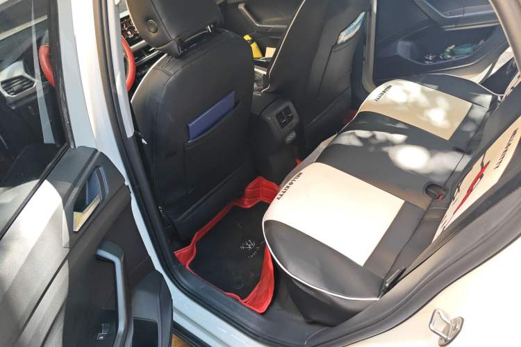 Used Volkswagen Tacqua 2021 1.5L Automatic Yue Zhi Lian Edition Left Rear Seat