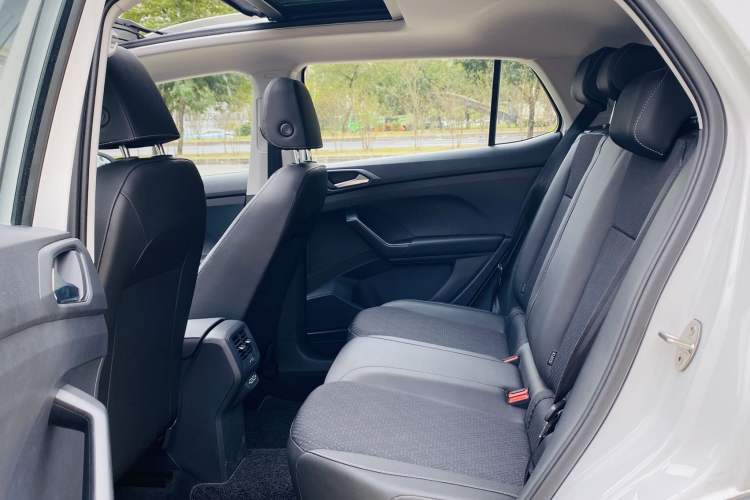 Used Volkswagen Tacqua 2021 1.5L Automatic Yue Zhi Lian Edition Left Rear Seat