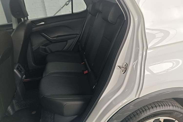 Used Volkswagen Tacqua 2021 1.5L Automatic Yue Zhi Lian Edition Left Rear Seat