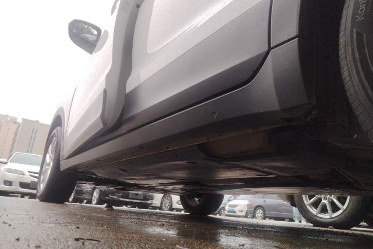 Used Volkswagen Tacqua 2021 1.5L Automatic Shangzhilian Edition Left Side Sill