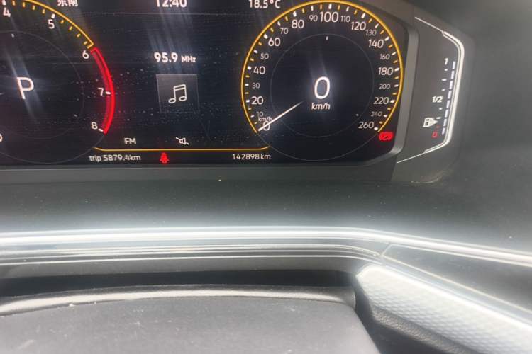 Used Volkswagen Tacqua 2021 1.5L Automatic 30th Anniversary Edition Odometer Close Up
