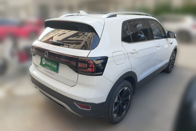 Used Volkswagen Tacqua 2021 1.5L Automatic R-Line Smart Connect Edition Rear Right 45 Deg