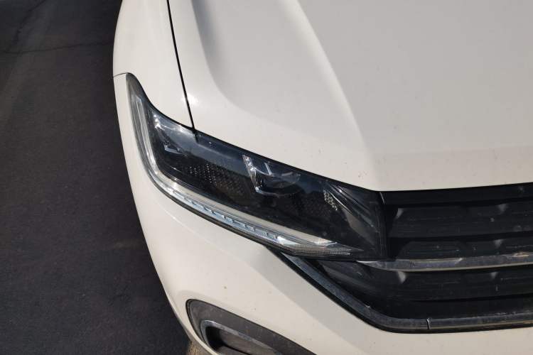Used Volkswagen Tacqua 2021 1.5L Automatic Yue Zhi Lian Edition Right Front Headlight