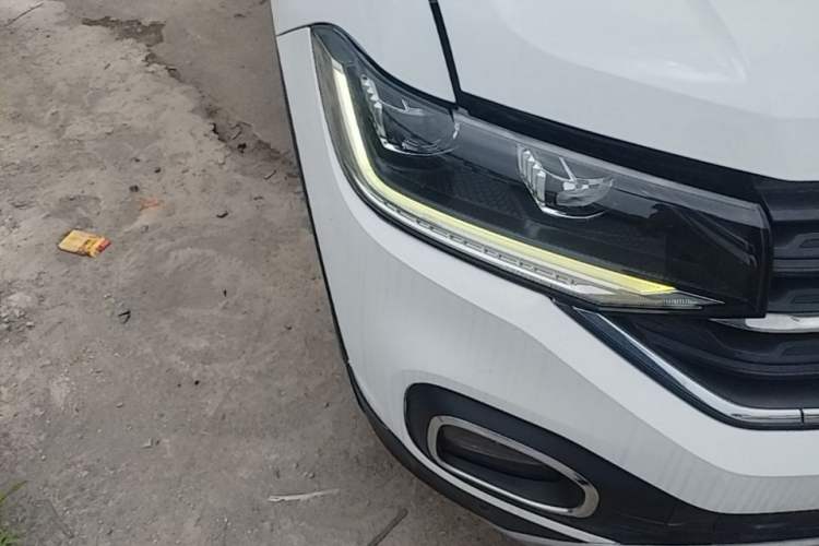 Used Volkswagen Tacqua 2021 1.5L Automatic Yue Zhi Lian Edition Right Front Headlight