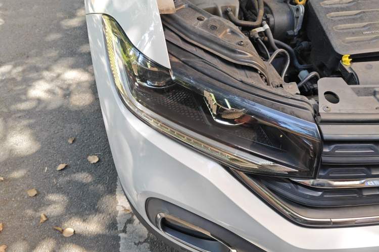 Used Volkswagen Tacqua 2021 1.5L Automatic Yue Zhi Lian Edition Right Front Headlight