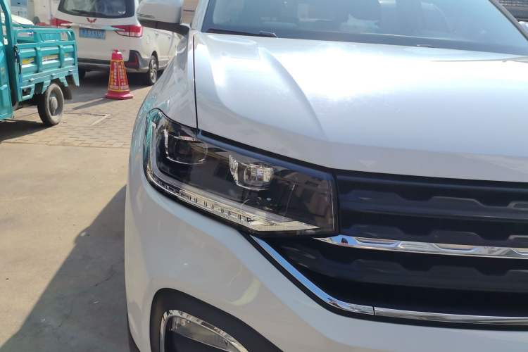Used Volkswagen Tacqua 2021 1.5L Automatic Yue Zhi Lian Edition Right Front Headlight