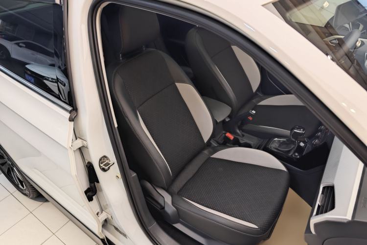Used Volkswagen Tacqua 2021 1.5L Automatic Yue Zhi Lian Edition Right Front Seat
